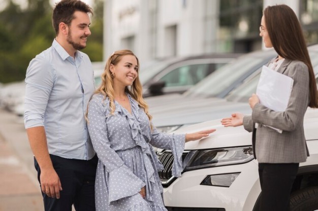 A certified pre-owned car dealer in Mumbai